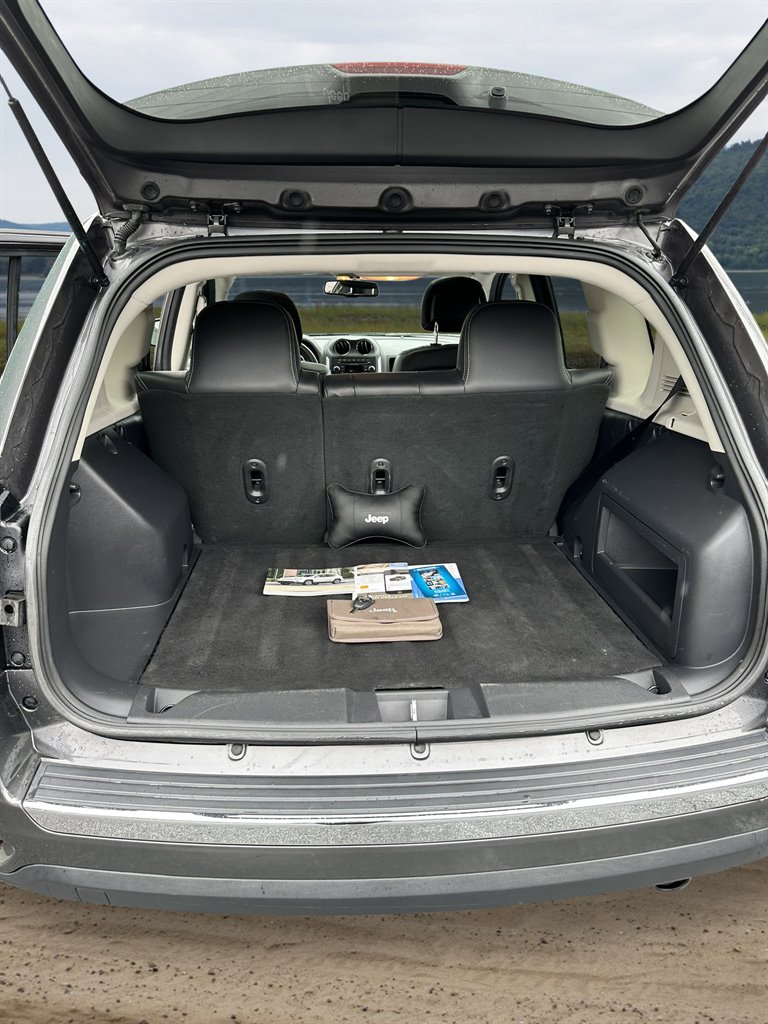 2017 Jeep Compass Latitude photo