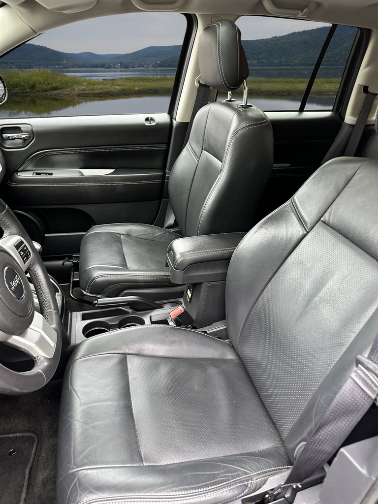 2017 Jeep Compass - $9,995