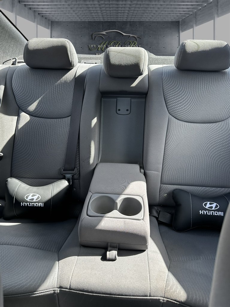 2014 Hyundai Elantra SE photo
