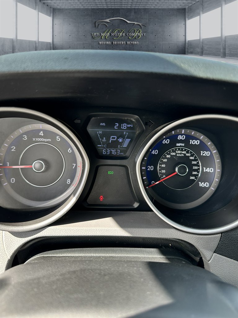 2014 Hyundai Elantra SE photo