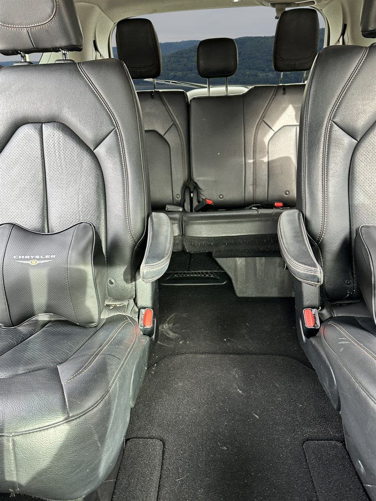 2019 Chrysler Pacifica Touring L photo