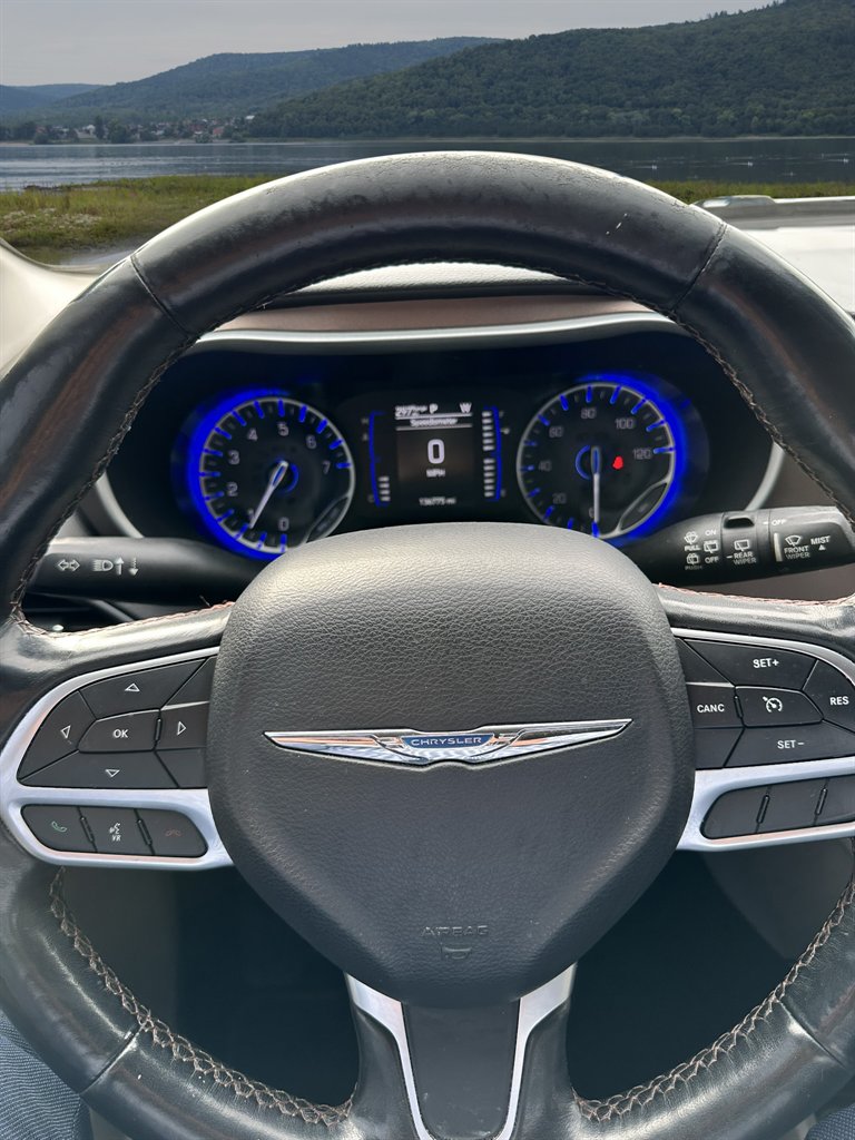 2019 Chrysler Pacifica Touring L photo