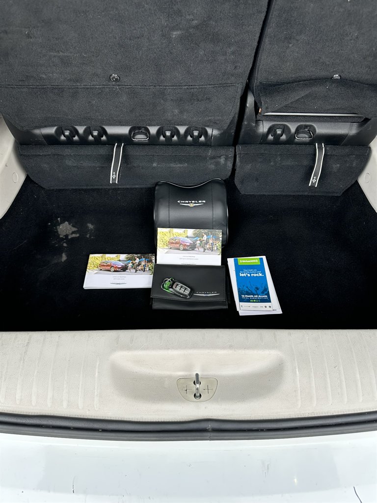 2019 Chrysler Pacifica Touring L photo