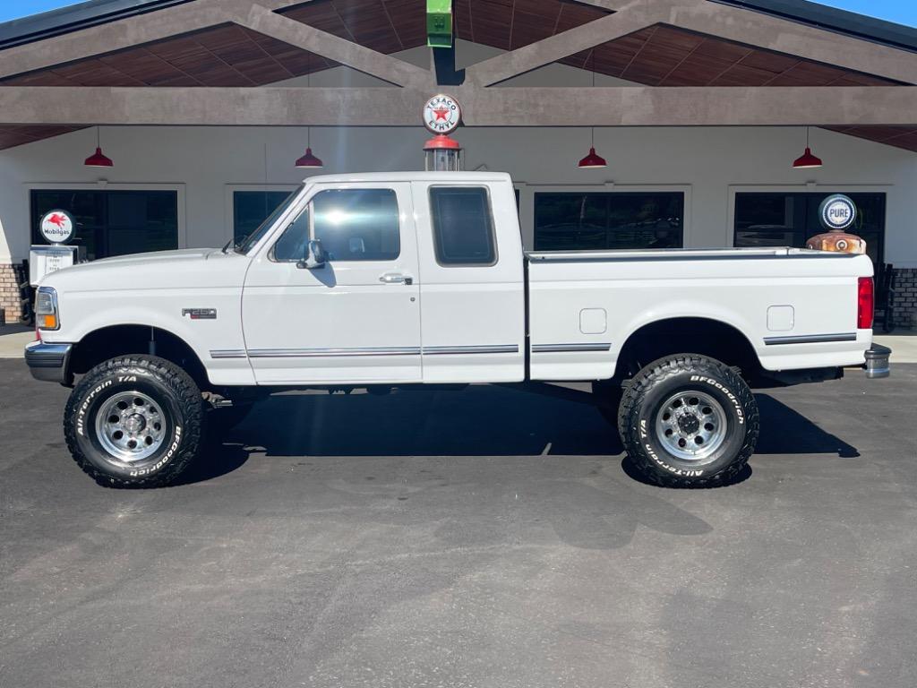 The 1996 Ford F-250 XLT photos