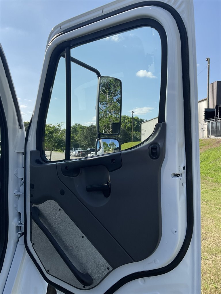 2016 Freightliner M2 - $69,900