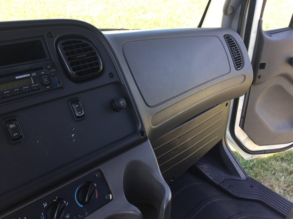 2013 Freightliner M2 - $52,900
