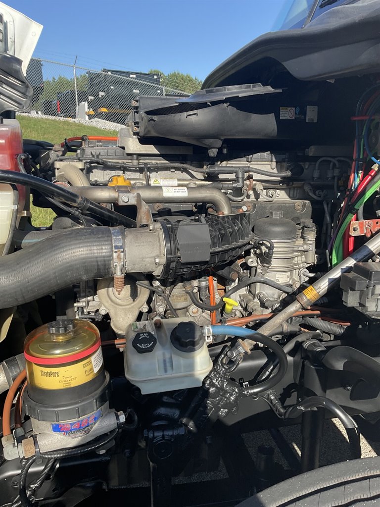 2017 Freightliner Cascadia - $78,900