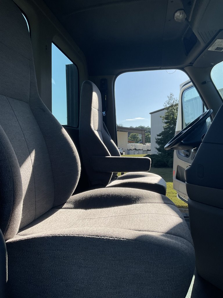 2017 Freightliner Cascadia - $78,900