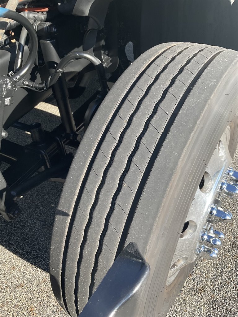 2017 Freightliner Cascadia - $68,900