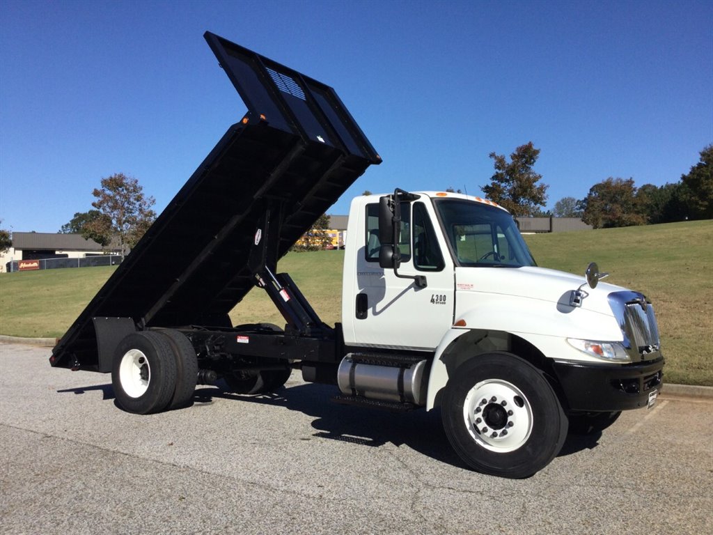 2019 International 4300 - $74,900
