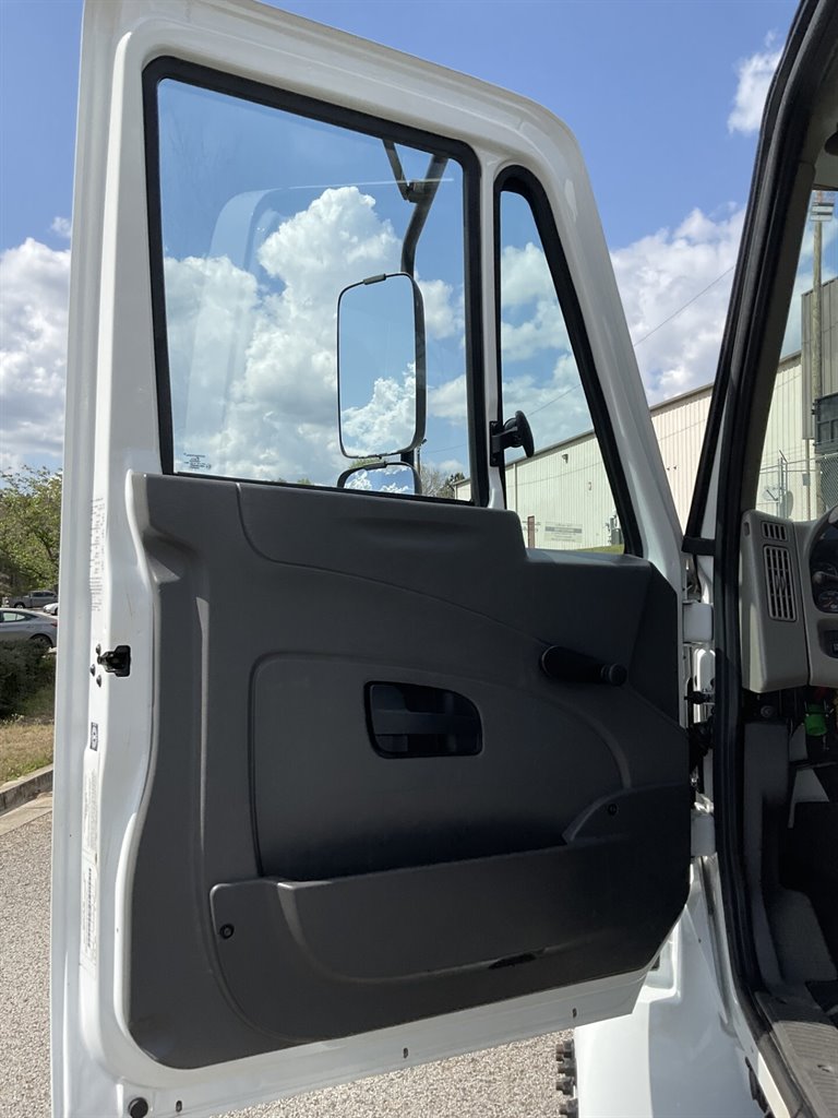 2019 International 4300 - $74,900