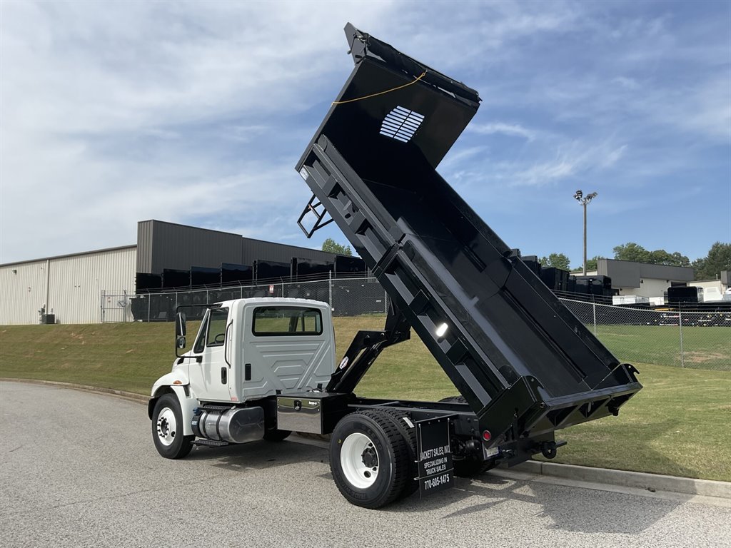 2019 International 4300 - $79,900