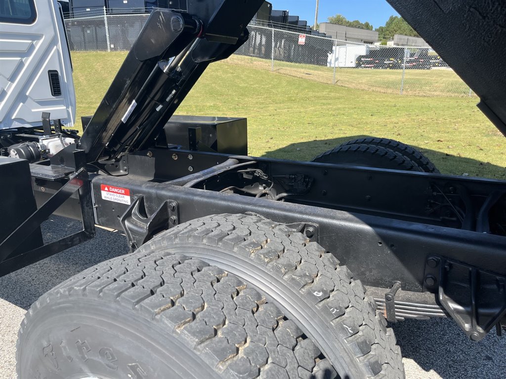 2019 International 4300 - $82,900