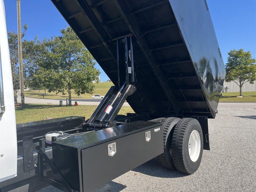 2019 International 4300 - $82,900