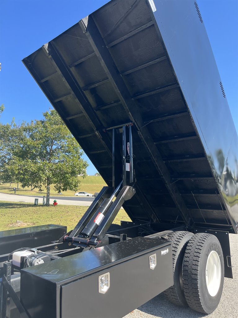 2019 International 4300 - $82,900