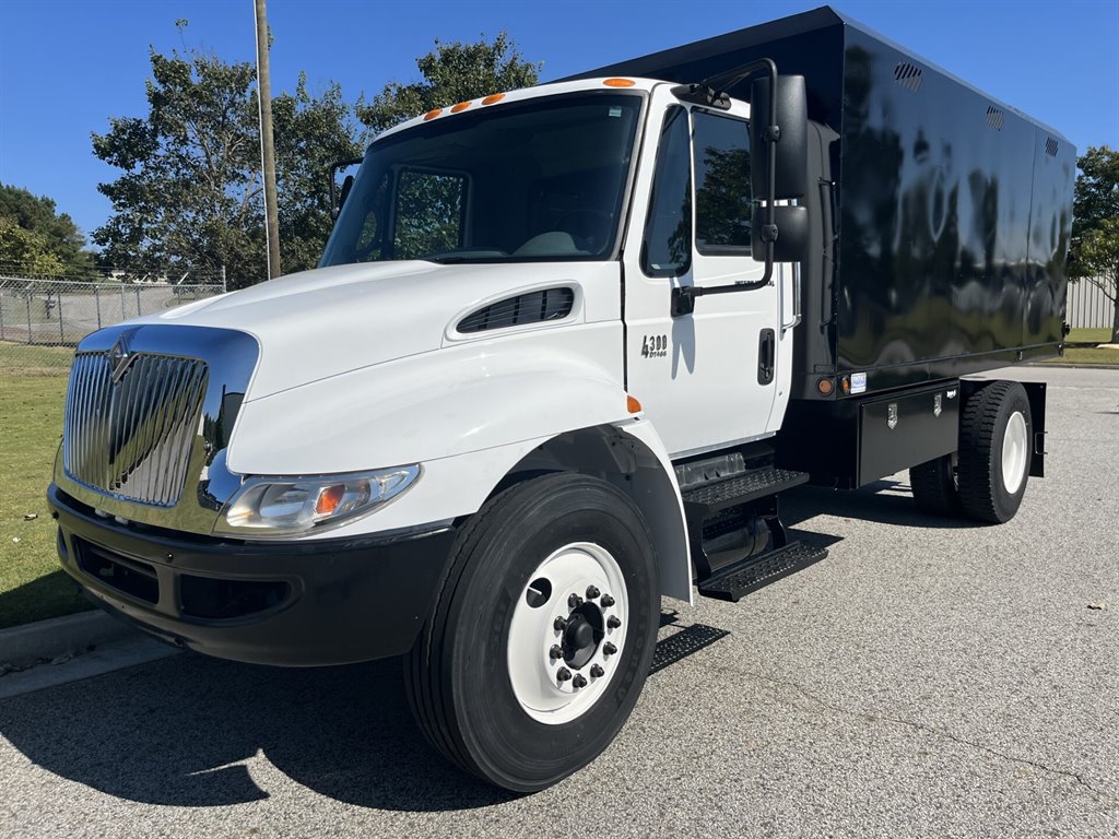 2019 International 4300 - $82,900