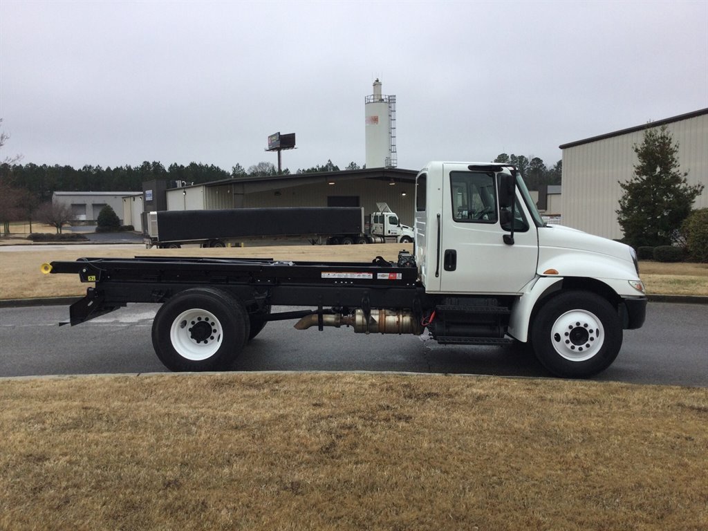 2019 International 4300 - $79,900