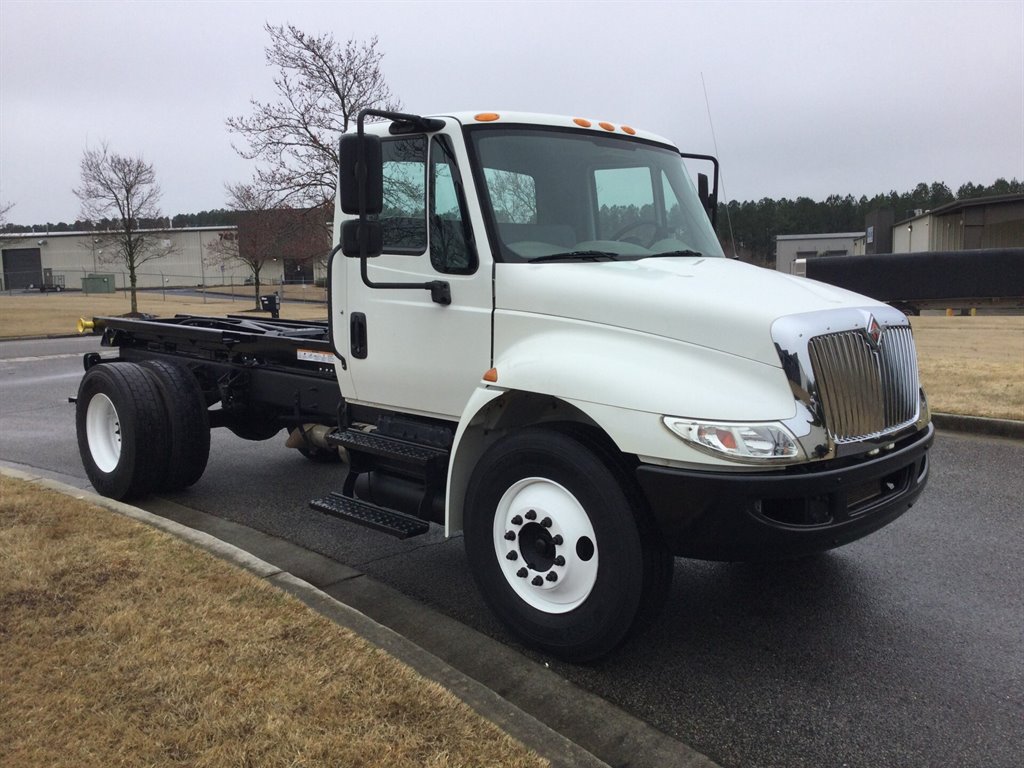 2019 International 4300 - $79,900