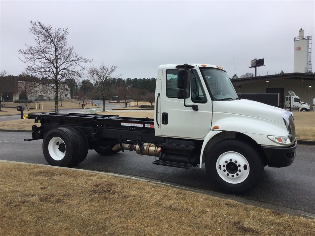 2019 International 4300 - $79,900