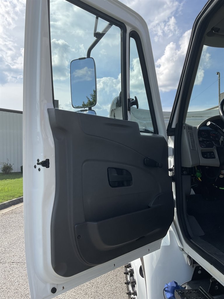 2019 International 4300 - $59,900