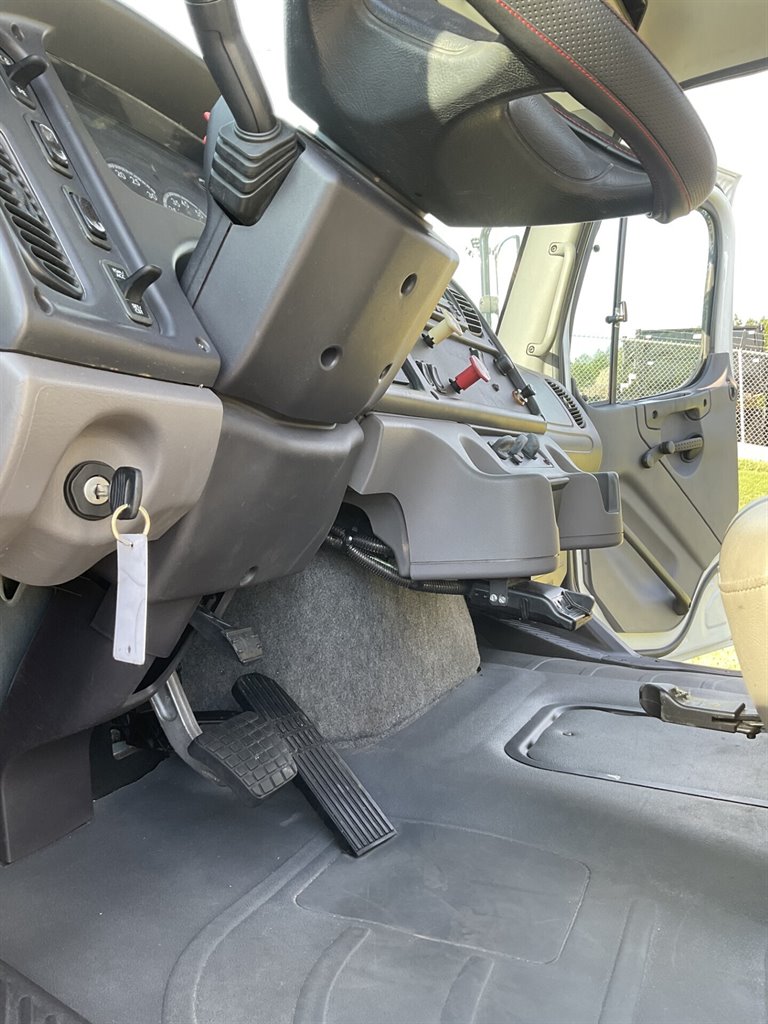 2010 Freightliner M2 - $52,900