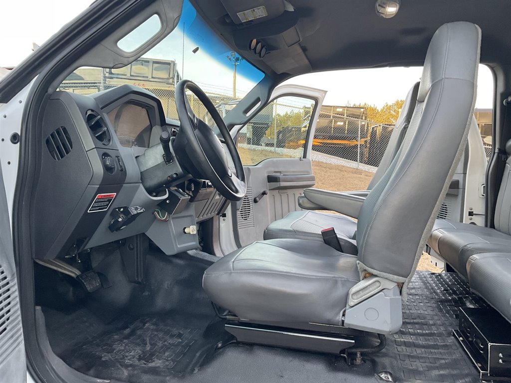 2012 Ford F750 - $65,900