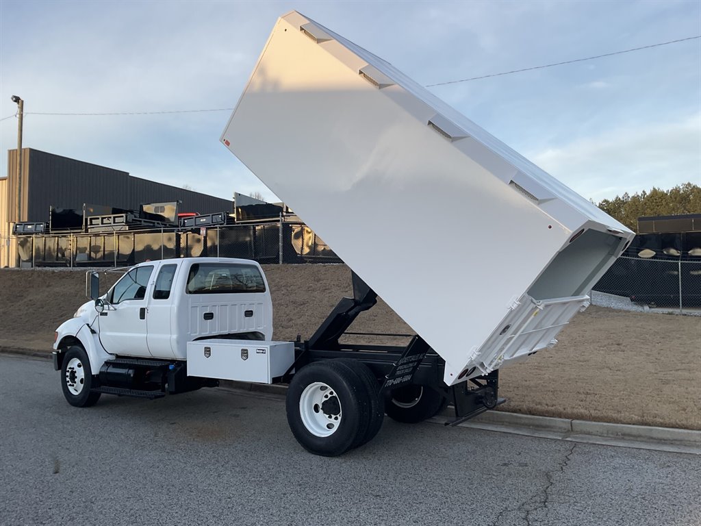 2012 Ford F750 - $65,900