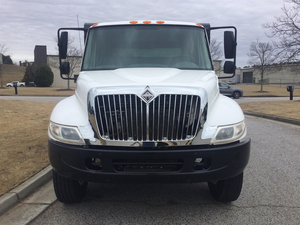 2016 International 4300 - $71,900