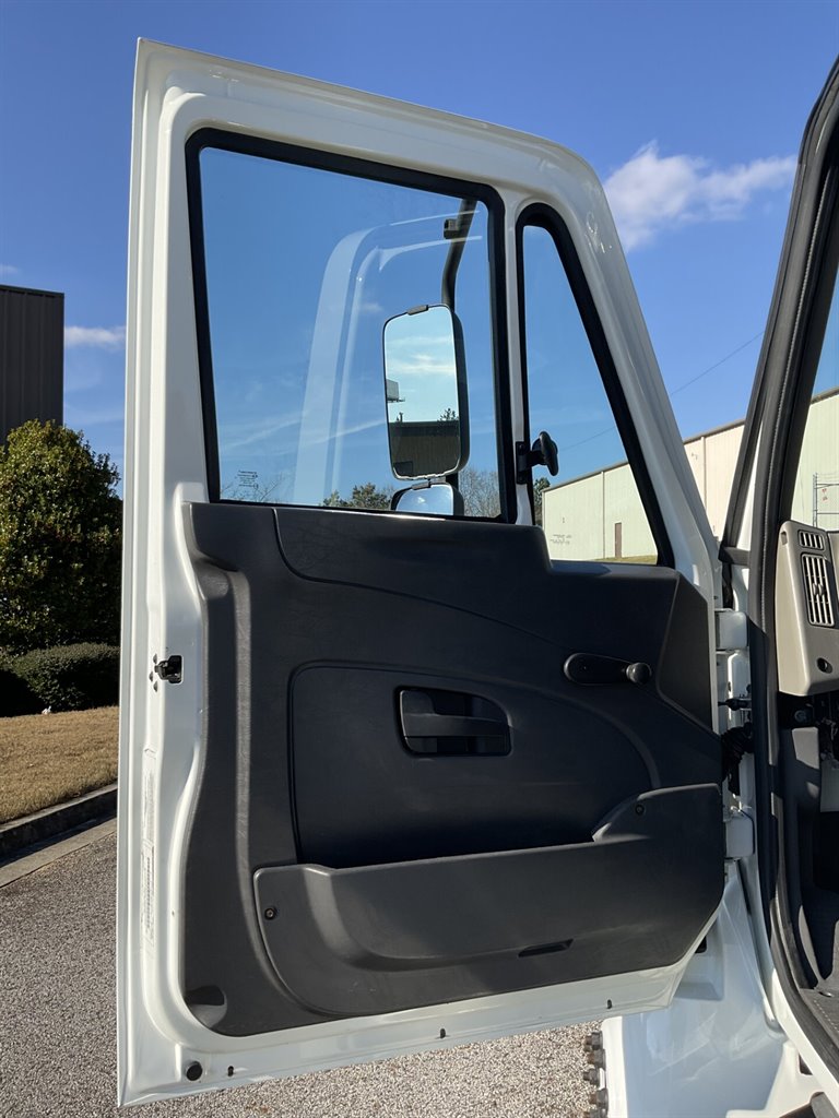 2016 International 4300 - $71,900