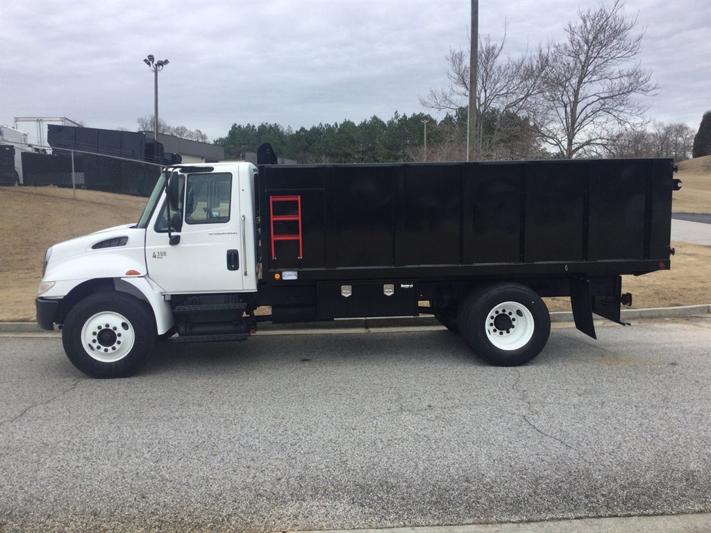 2016 International 4300 - $71,900