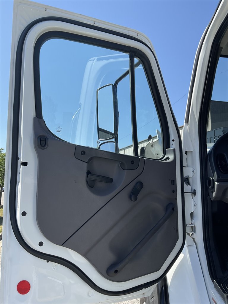 2016 Freightliner M2 - $74,900