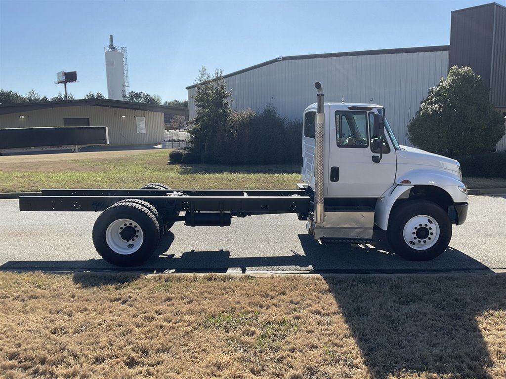 2016 International 4300 - $53,900