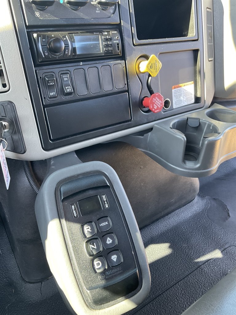 2016 International 4300 - $53,900