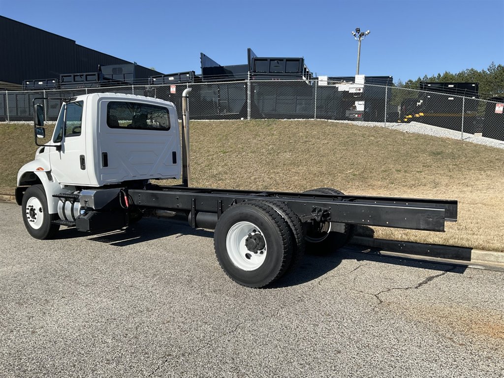 2016 International 4300 - $53,900