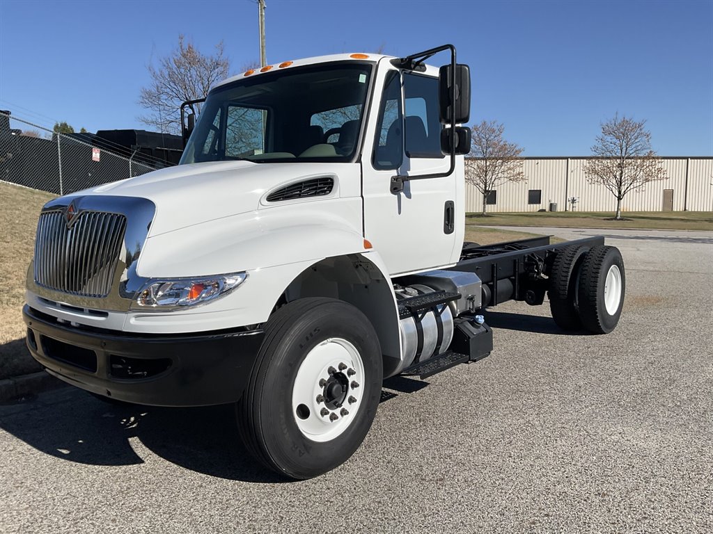 2016 International 4300 - $53,900