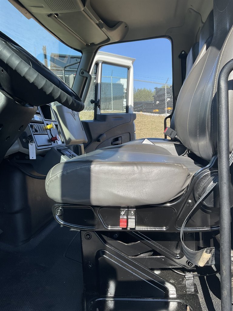 2016 International 4300 - $53,900