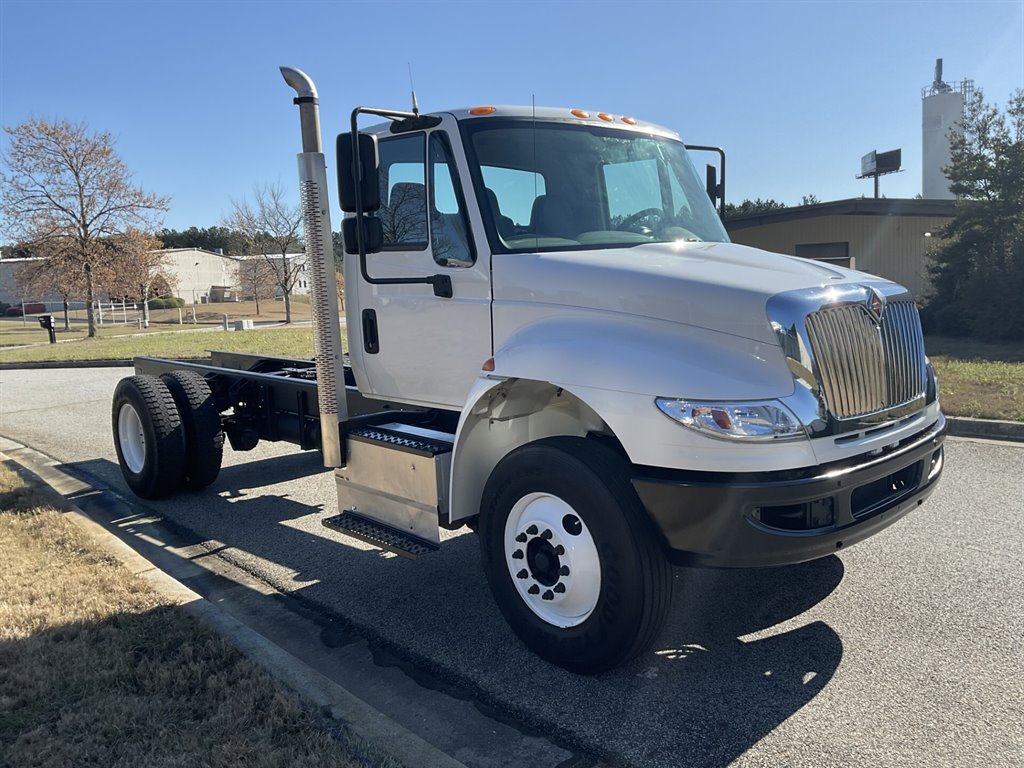 2016 International 4300 - $53,900