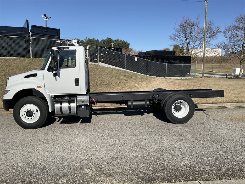 2016 International 4300 - $53,900