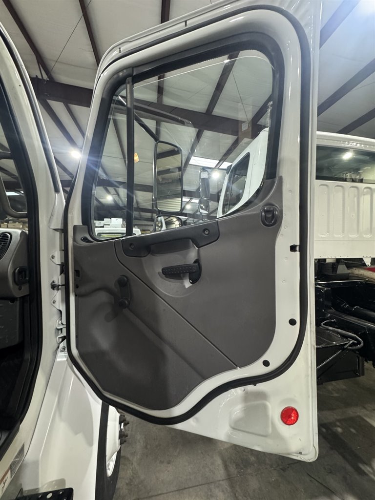 2017 Freightliner M2 - $76,900