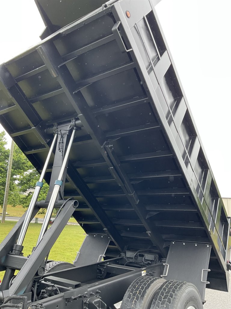 2020 Petebilt 337 - $94,900