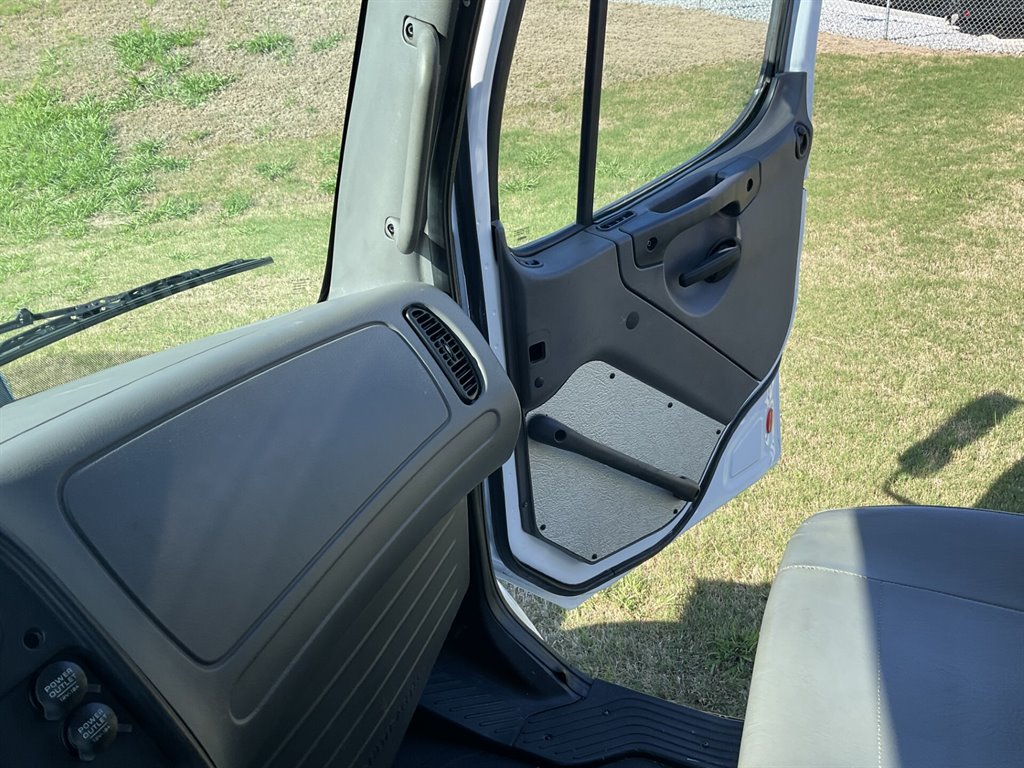 2016 Freightliner M2 - $72,900