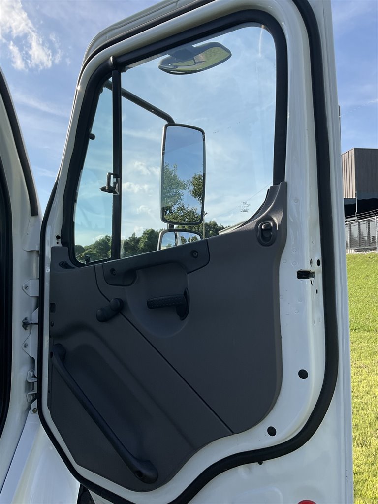 2015 Freightliner M2 - $72,900