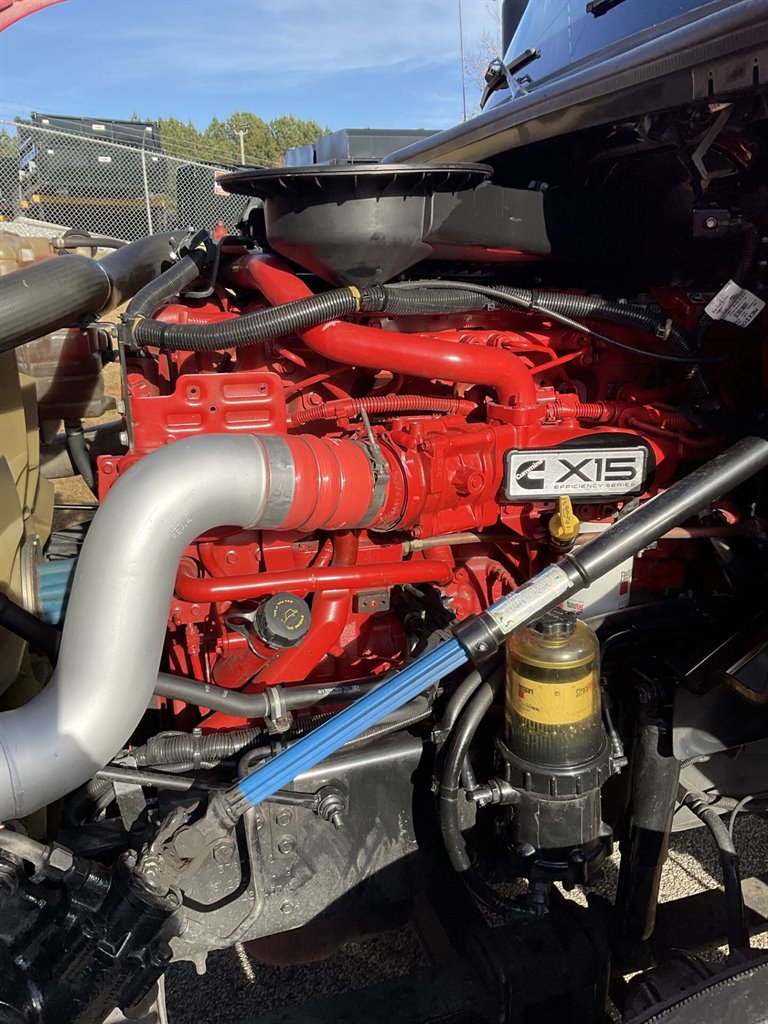 2017 Freightliner Cascadia - $37,000