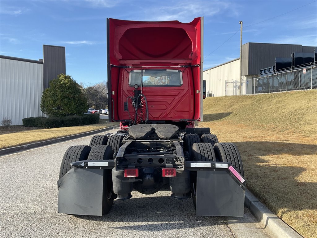 2017 Freightliner Cascadia - $37,000