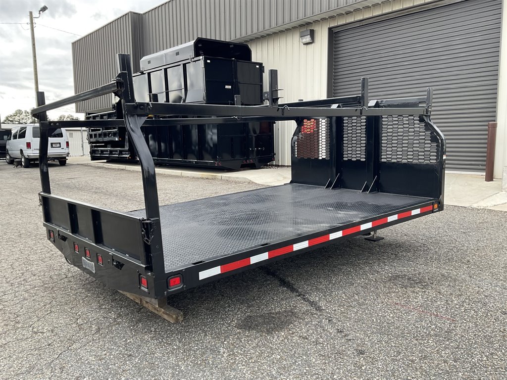 2025 Knapheide Flatbed - $4,000