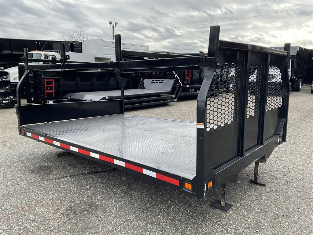 2025 Knapheide Flatbed - $4,000