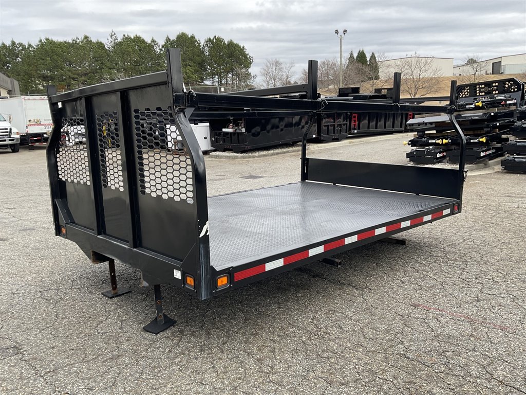 2025 Knapheide Flatbed - $4,000