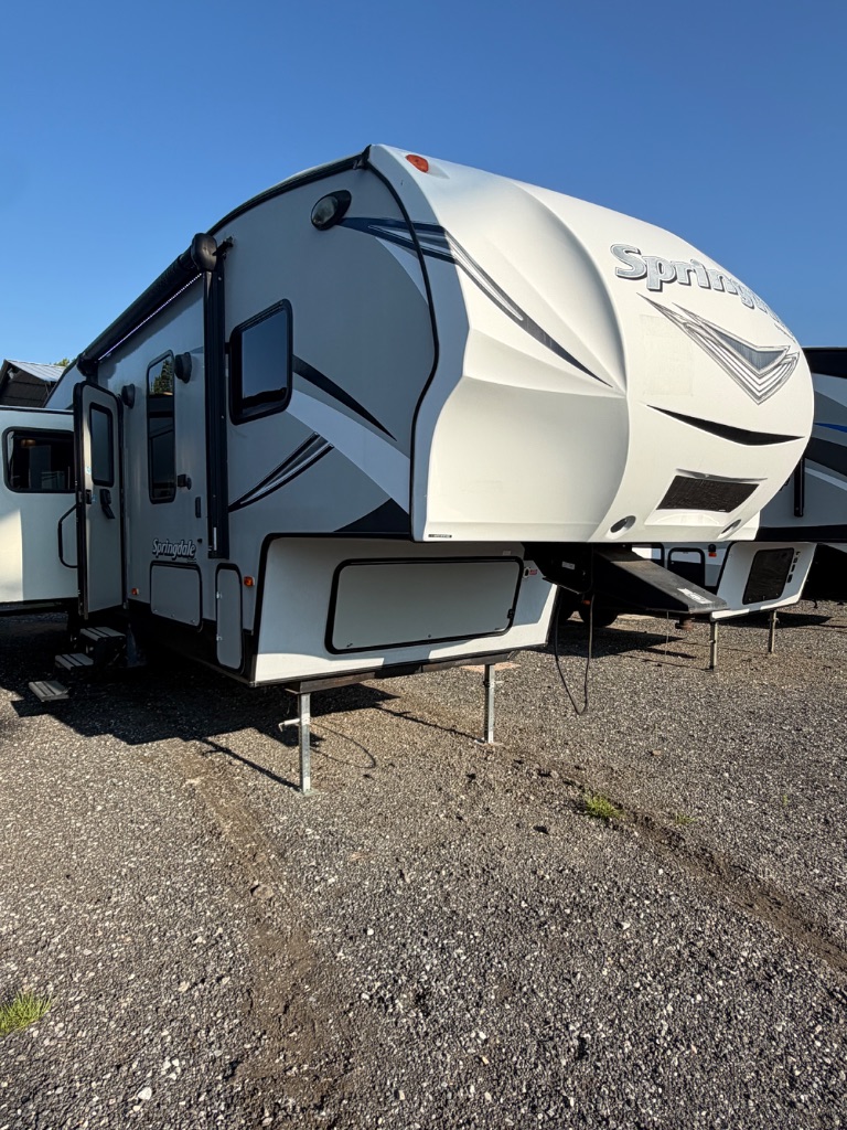 2017 Keystone Keystone - $15,900