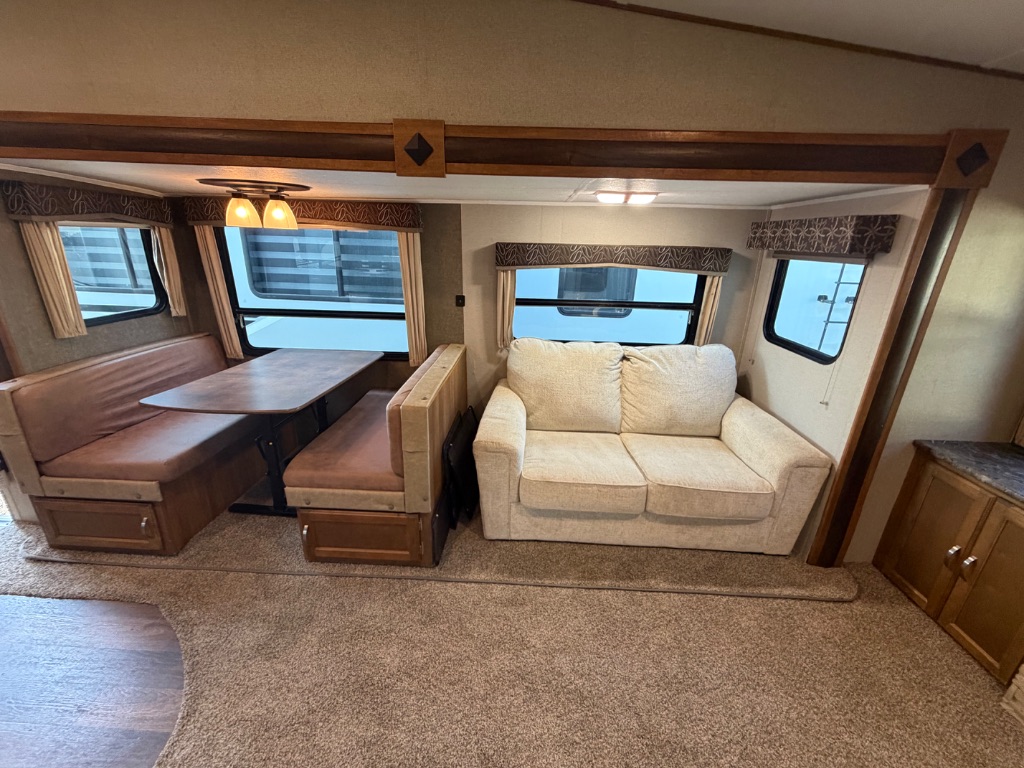 2017 Keystone Keystone - $15,900