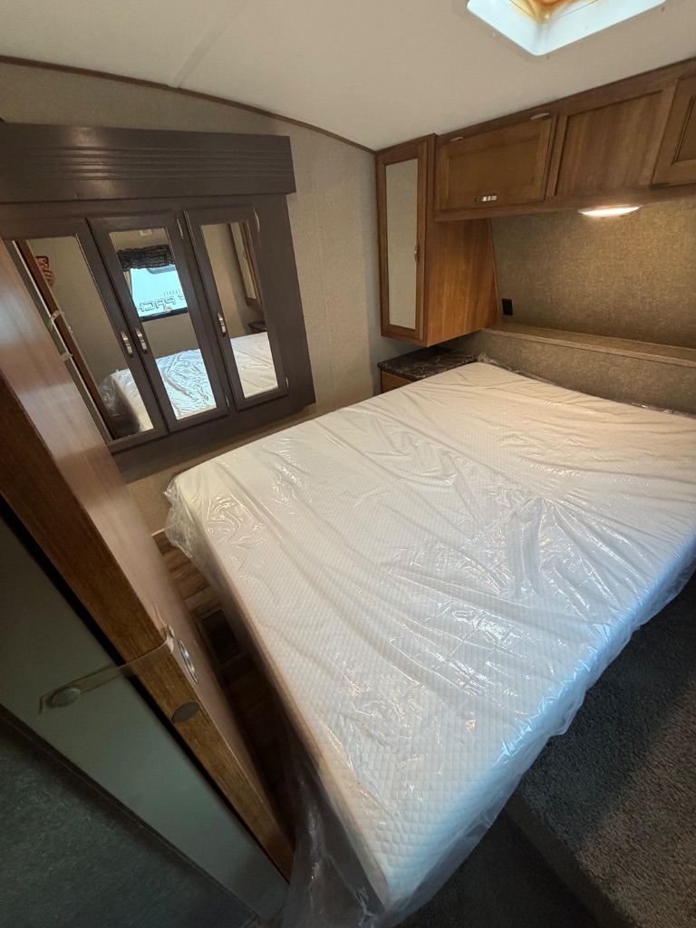 2017 Keystone Keystone - $15,900
